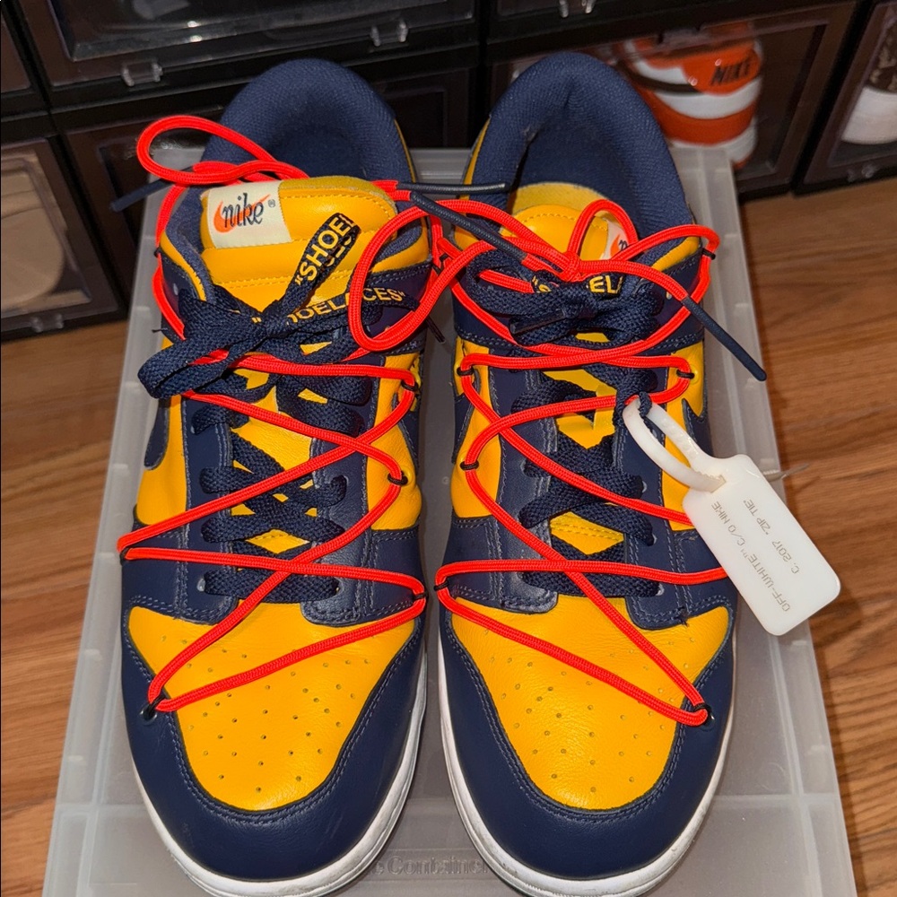 Off-White x Nike Dunk Low “Michigan”